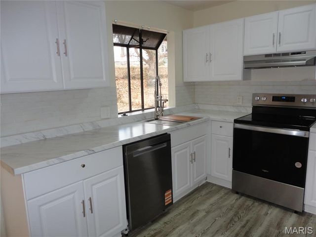 11615 Mehl Avenue, Florissant, MO 63033