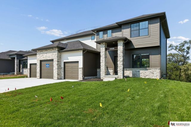 11008 N 172 Street, Bennington, NE 68007