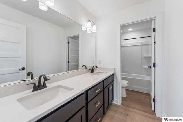 11008 N 172 Street, Bennington, NE 68007
