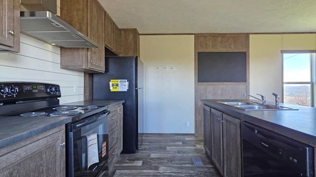 30 Nichols Branch Road, Annville, KY 40402