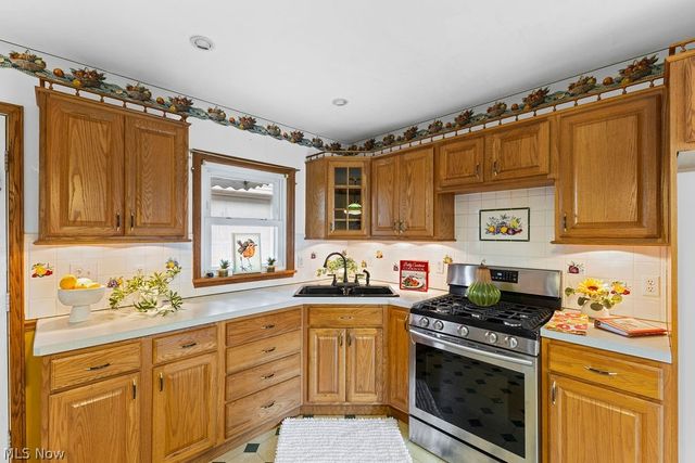 1960 Tudor Street, Cuyahoga Falls, OH 44221