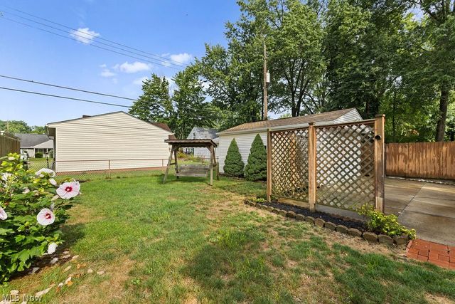 1960 Tudor Street, Cuyahoga Falls, OH 44221