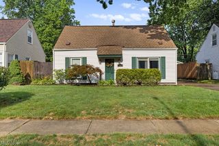 1960 Tudor Street, Cuyahoga Falls, OH 44221