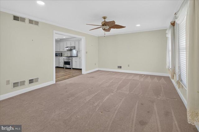 1491 KUSER, Hamilton, NJ 08619