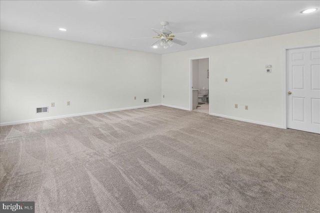 1491 KUSER, Hamilton, NJ 08619