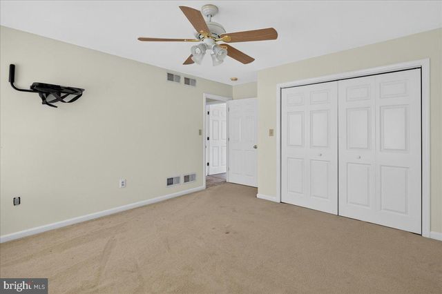 1491 KUSER, Hamilton, NJ 08619