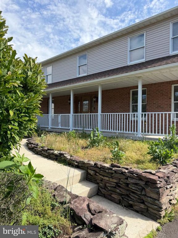 1491 KUSER, Hamilton Township, NJ 08619