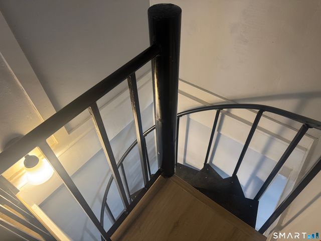 352 Hotchkiss Road, Orange, CT 06477