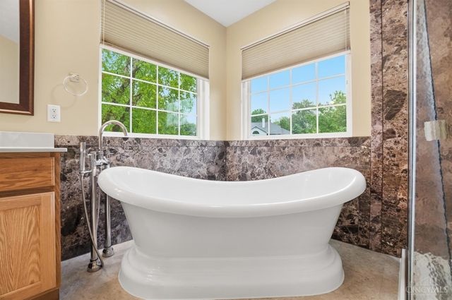 1264 Kables Mill Drive, Sugarcreek Twp, OH 45305