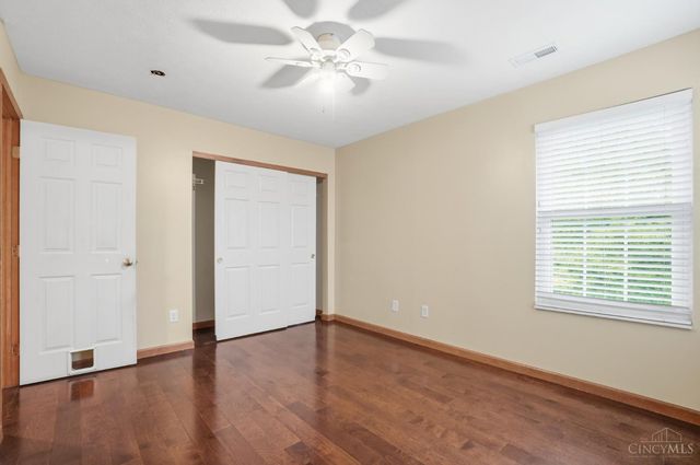 1264 Kables Mill Drive, Sugarcreek Twp, OH 45305