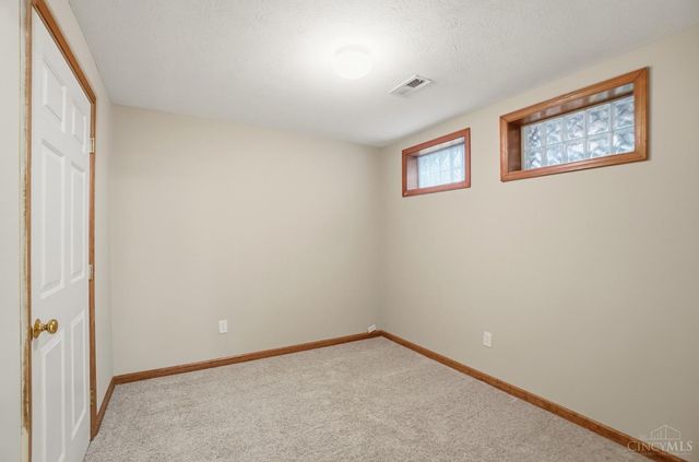 1264 Kables Mill Drive, Sugarcreek Twp, OH 45305