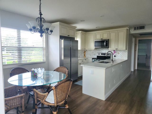 158 Preston Way, Boca Raton, FL 33434