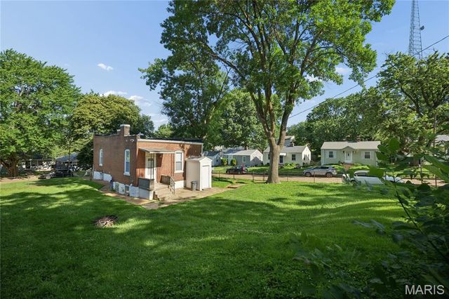 3202 Regal Place, St Louis, MO 63139