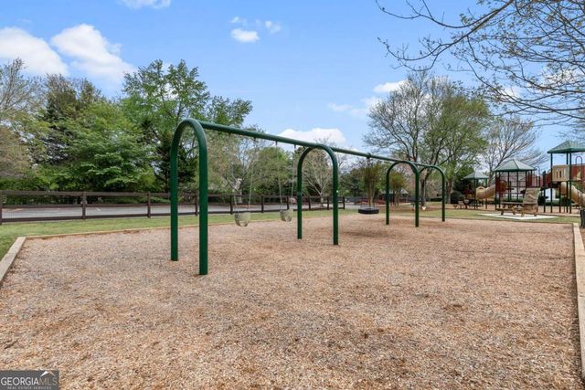 10985 Pennbrooke Crossing, Johns Creek, GA 30097