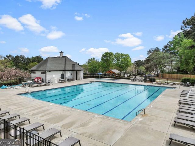 10985 Pennbrooke Crossing, Johns Creek, GA 30097