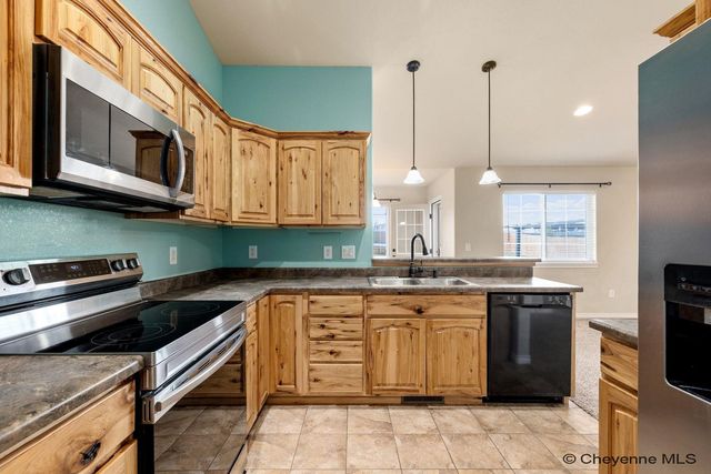 5910 OTTAWA DR, Cheyenne, WY 82009