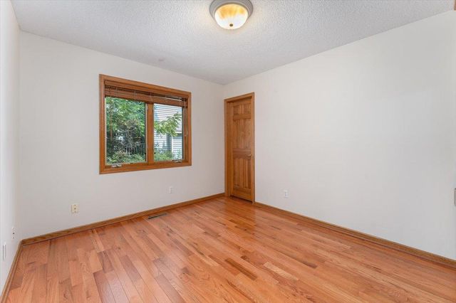 7087 Wellington Lane N, Maple Grove, MN 55369