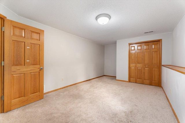 7087 Wellington Lane N, Maple Grove, MN 55369