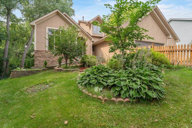 7087 Wellington Lane N, Maple Grove, MN 55369