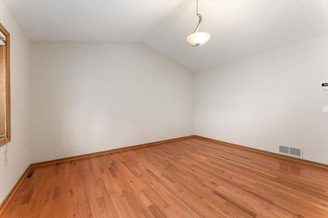 7087 Wellington Lane N, Maple Grove, MN 55369