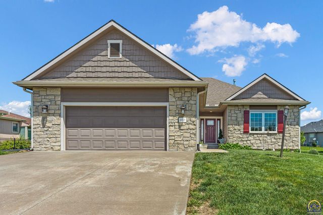 3228 SE Blazing Star DR, Topeka, KS 66609