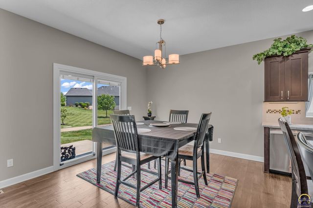 3228 SE Blazing Star DR, Topeka, KS 66609