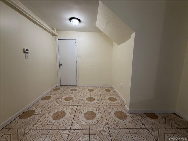 737 Warburton Avenue 1L, Yonkers, NY 10701