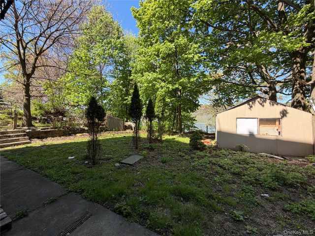 737 Warburton Avenue 1L, Yonkers, NY 10701