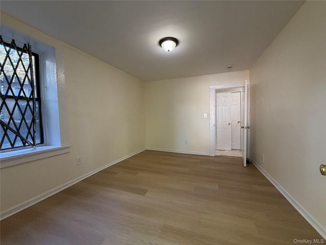 737 Warburton Avenue 1L, Yonkers, NY 10701