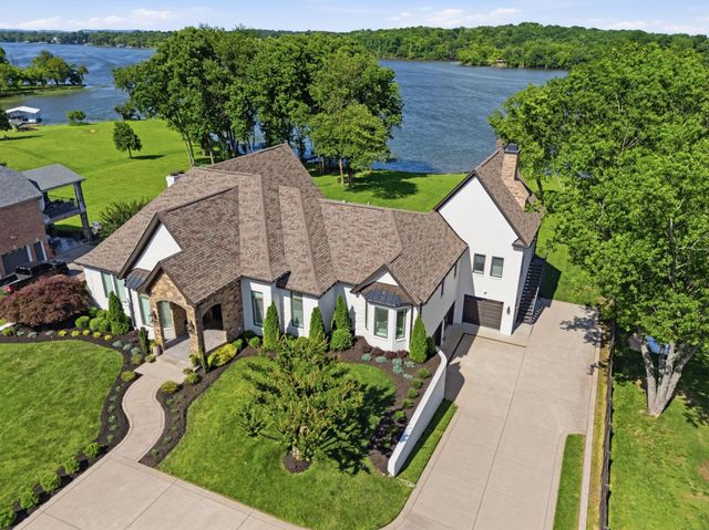 1167 Windsor Dr, Gallatin, TN 37066