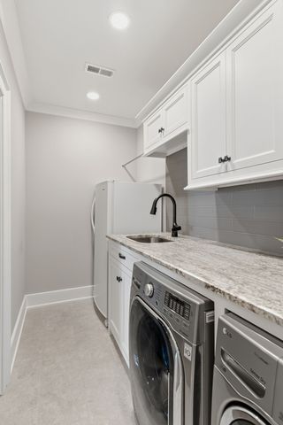 1167 Windsor Dr, Gallatin, TN 37066