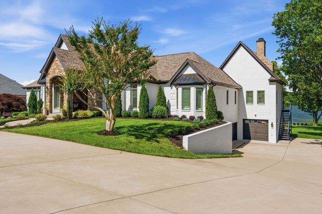 1167 Windsor Dr, Gallatin, TN 37066