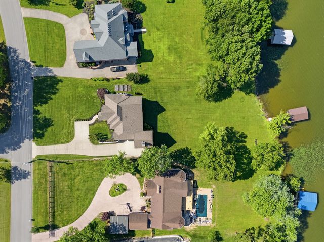 1167 Windsor Dr, Gallatin, TN 37066