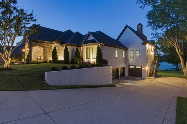 1167 Windsor Dr, Gallatin, TN 37066