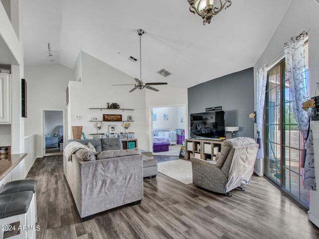 2801 N LITCHFIELD Road 60, Goodyear, AZ 85395