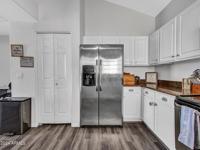 2801 N LITCHFIELD Road 60, Goodyear, AZ 85395