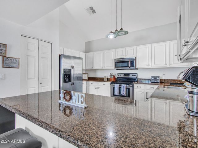 2801 N LITCHFIELD Road 60, Goodyear, AZ 85395