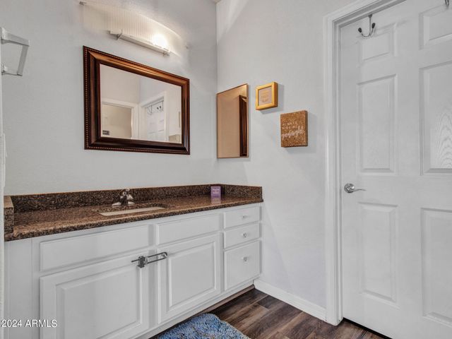 2801 N LITCHFIELD Road 60, Goodyear, AZ 85395