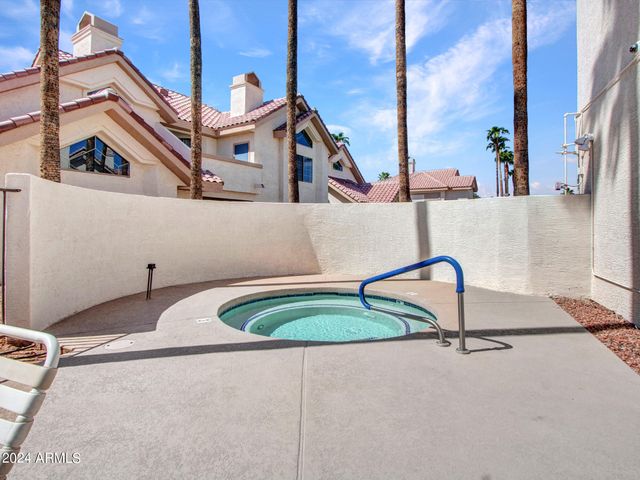 2801 N LITCHFIELD Road 60, Goodyear, AZ 85395