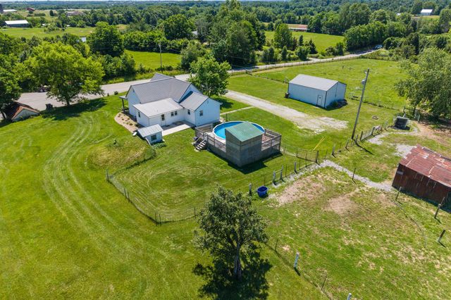 1160 Hopewell Road, Harrodsburg, KY 40330