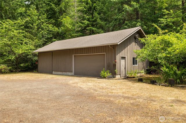 8677 Glenwood Road SW, Port Orchard, WA 98367