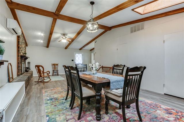 4832 Park Vista Drive, Del City, OK 73115