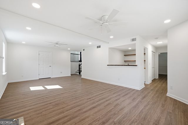 301 Oak Terrace, Alpharetta, GA 30009