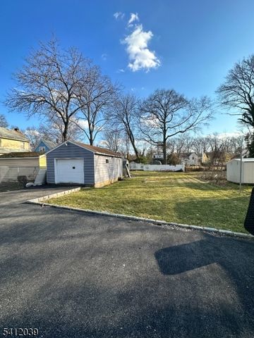 311 W 3Rd Ave, Roselle Boro, NJ 07203