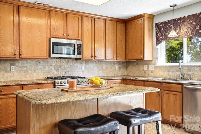 13310 Pontchatrain Avenue, Charlotte, NC 28273