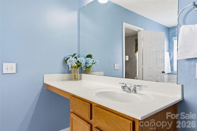 13310 Pontchatrain Avenue, Charlotte, NC 28273