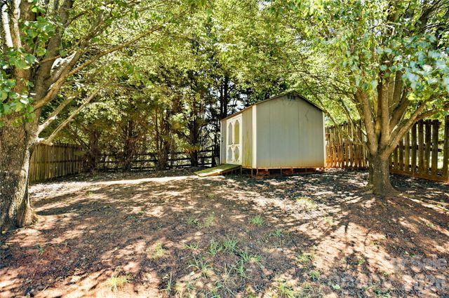 13310 Pontchatrain Avenue, Charlotte, NC 28273