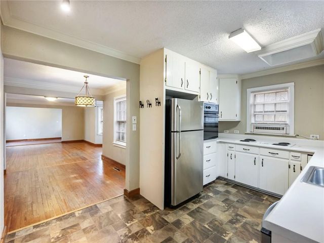 1093 Enota NE Avenue, Gainesville, GA 30501