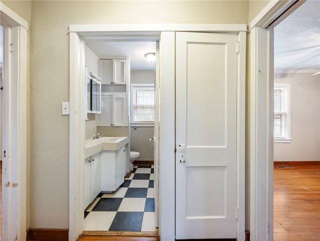 1093 Enota NE Avenue, Gainesville, GA 30501