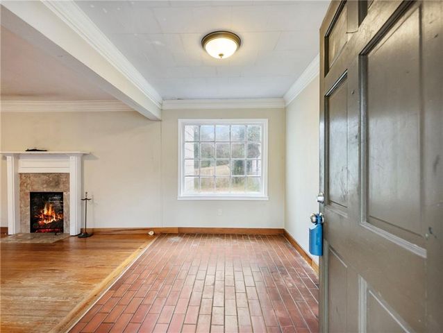 1093 Enota NE Avenue, Gainesville, GA 30501